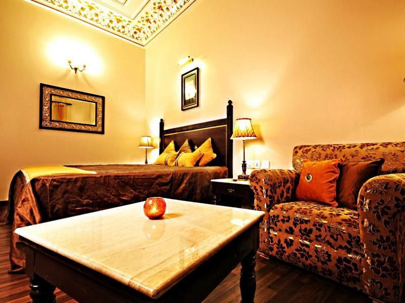 Treehouse Anuraga Palace ساواي مادهوبور المظهر الخارجي الصورة