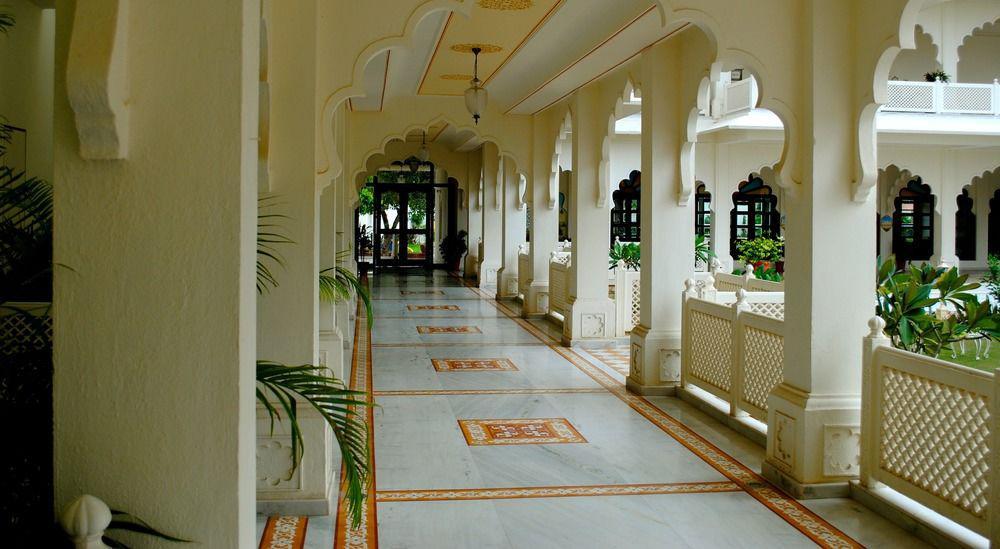 Treehouse Anuraga Palace ساواي مادهوبور المظهر الخارجي الصورة