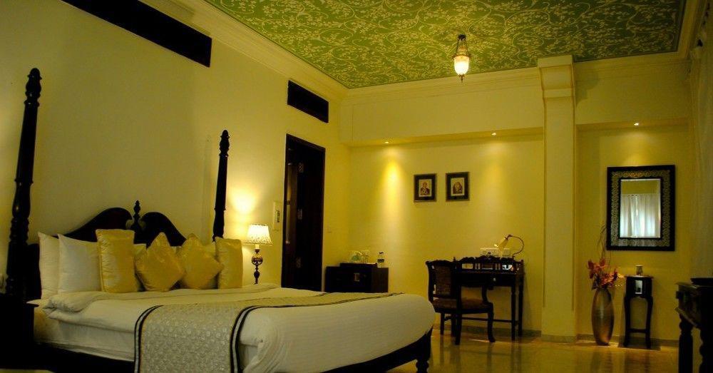 Treehouse Anuraga Palace ساواي مادهوبور المظهر الخارجي الصورة
