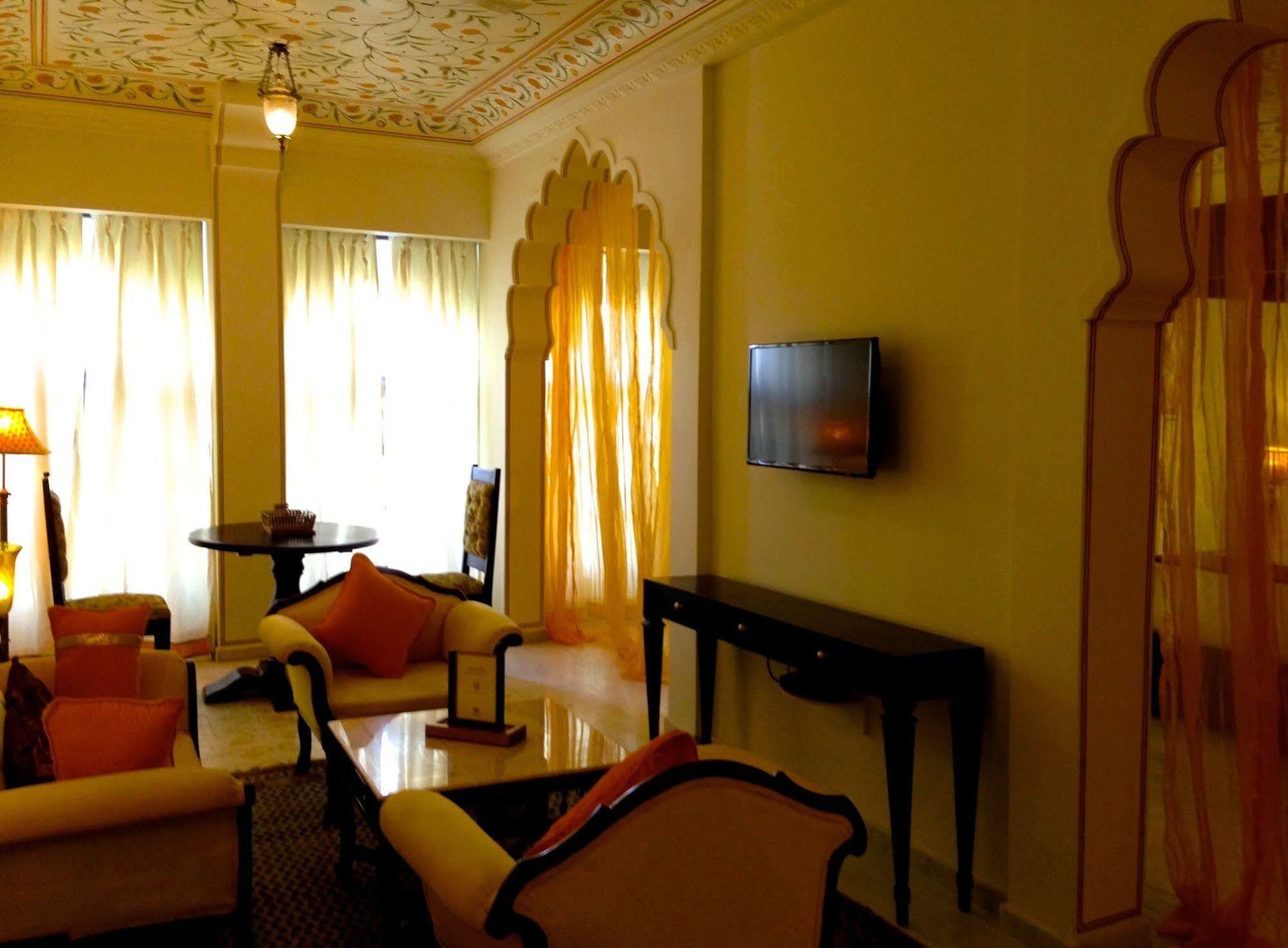 Treehouse Anuraga Palace ساواي مادهوبور المظهر الخارجي الصورة
