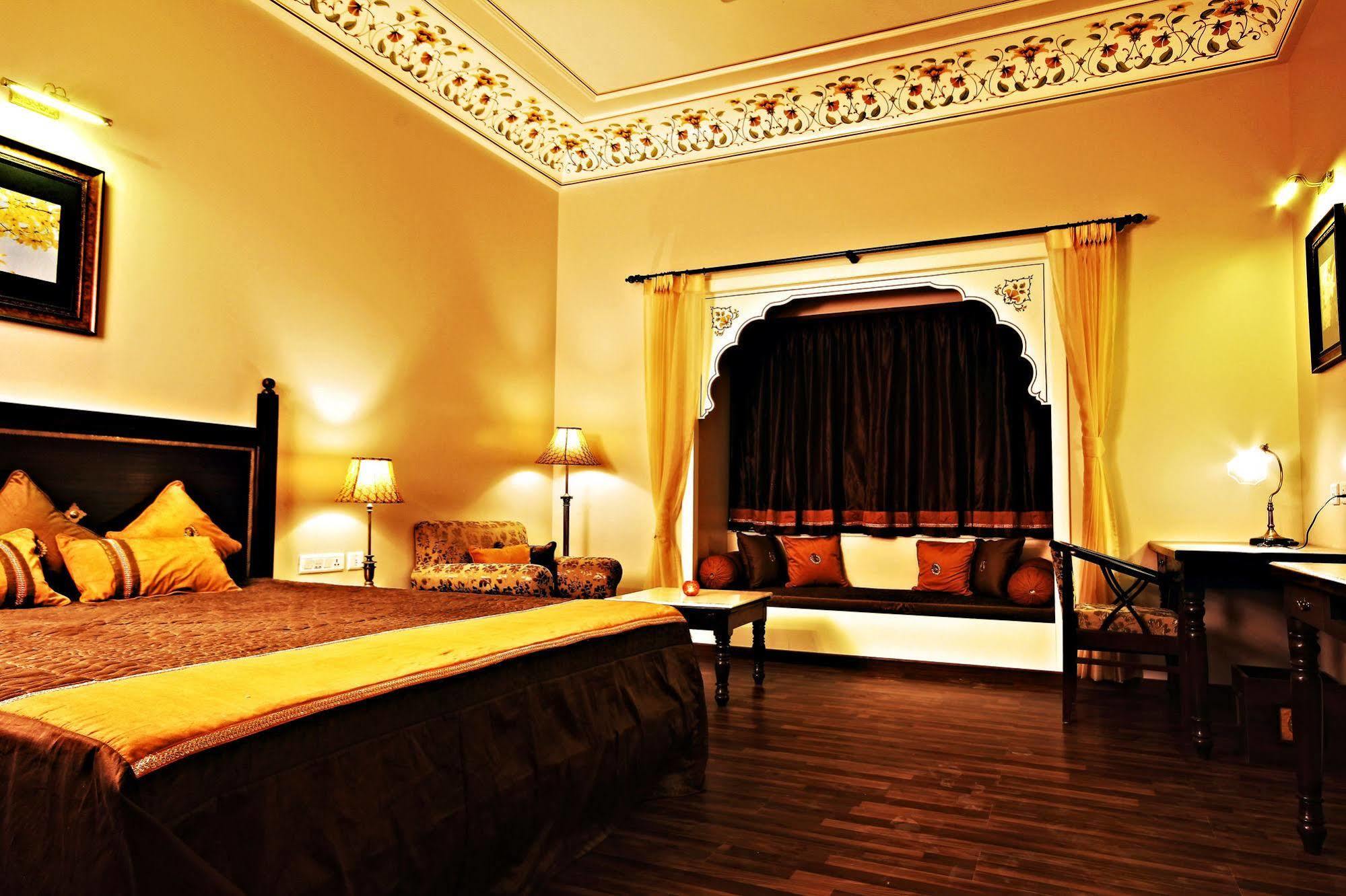 Treehouse Anuraga Palace ساواي مادهوبور المظهر الخارجي الصورة